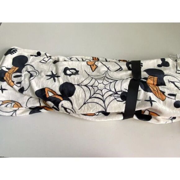 Disney Halloween Mickey Minnie Pumpkin Soft Throw Blanket 50"x70" Spider Skull - Picture 7 of 9
